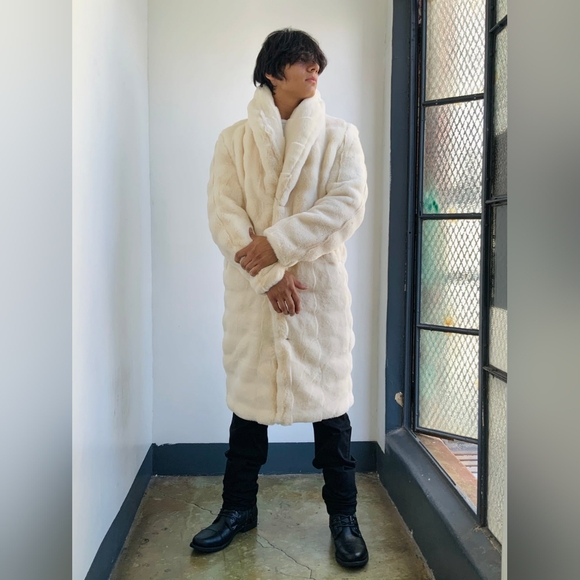 Men's Manzini Ivory Faux Fur Overcoat NWT - Picture 7 of 7